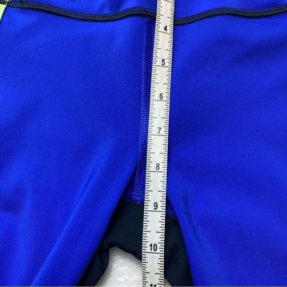 Athleta Velocity Blue Green White Color Block Capri Leggings Size Small - Picture 10 of 11